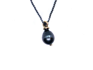 Black pearl necklace